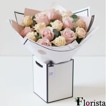 Гарний букет троянд