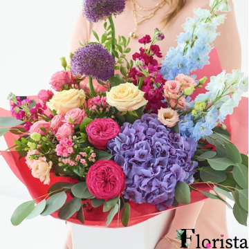 Великий яскравий букет