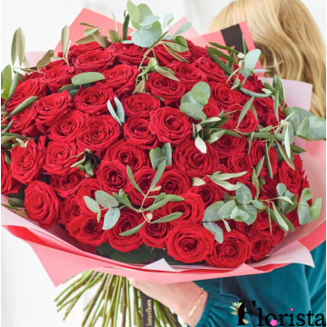 Букет із 100 червоних троянд