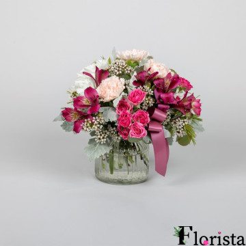 Збірний букет квітів