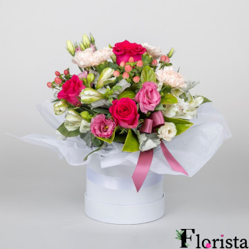 Збірний букет квітів