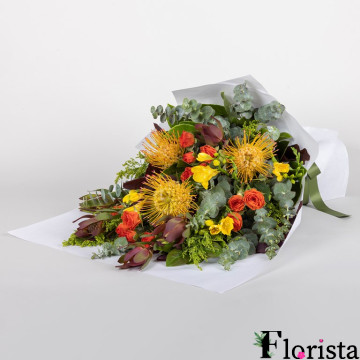 Збірний букет квітів