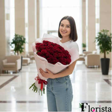 Букет із 39 червоних троянд