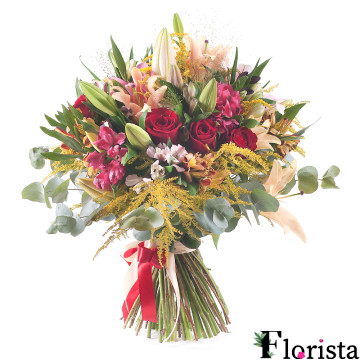 Багатий літній букет