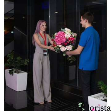 Аліканте, Іспанія - Букет Люкс гортензія