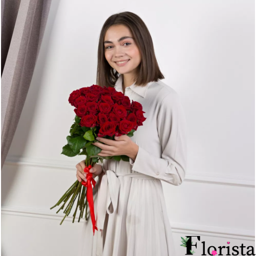 Букет із 25 червоних троянд (60см-70см)