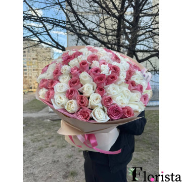 Київ, Україна - Букет з 51 троянди