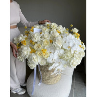 Букет квітів Лимонний пиріг у кошику