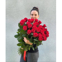 Меппен, Німеччина - Букет із 25 червоних троянд 70 см.