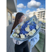 Варшава, Польща - Збірний букет квітів