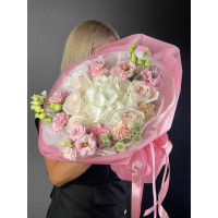 Прага, Чехія - Збірний букет квітів