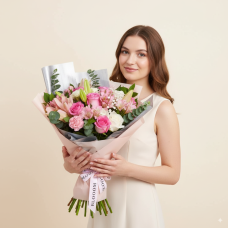 Букет змішаних троянд Pastel Dreams Букет змішаних троянд Pastel Dreams