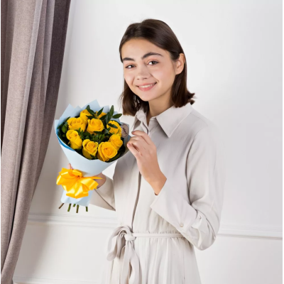 9 жовтих троянд (50см)