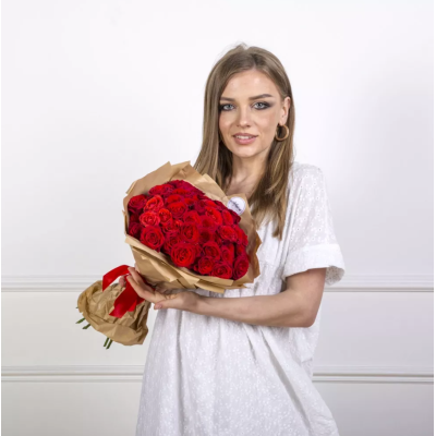 21 червоних троянд (40см-50см)