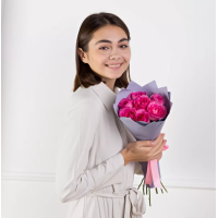 Букет із 9 рожевих троянд (50см)