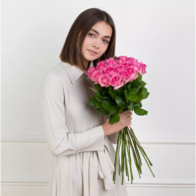 Букет із 25 рожевих троянд (50см)