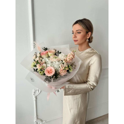 Анталія, Туреччина - збірний букет квітів