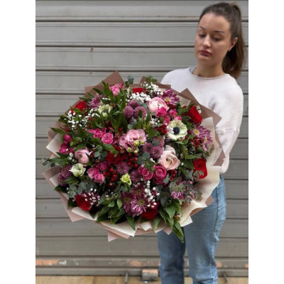 Валенсія, Іспанія - збірний букет квітів