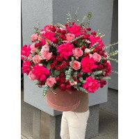 Берлін, Німеччина - Збірний букет в коробцi