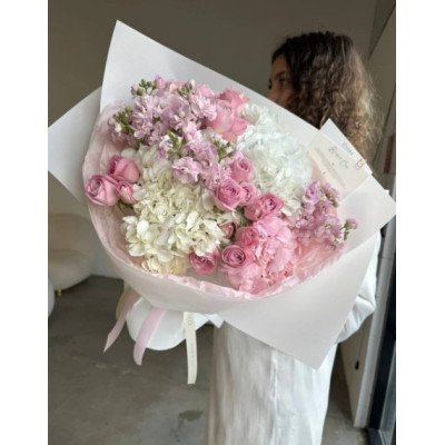 Bouquet of flowers Violet melody