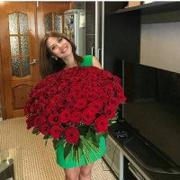 Люнебург, Німеччина - Букет з 101 червоної троянди