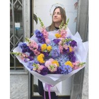 Cannes, Côte d'Azur - Assortierter Blumenstrauß