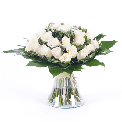 Елітні кремові троянди Гранд 31 штука