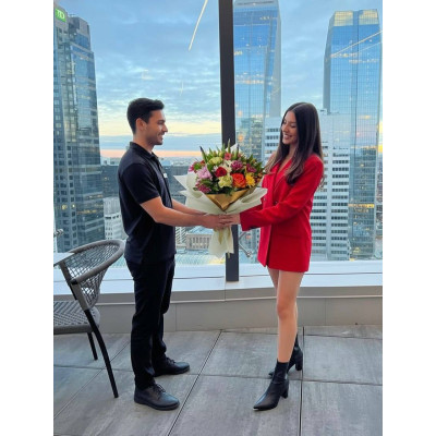 Калгарі, Канада - Збірний букет квітів «Тропічне сяйво»