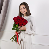 Букет із 25 червоних троянд (60см-70см)