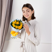 9 yellow roses 9 yellow roses