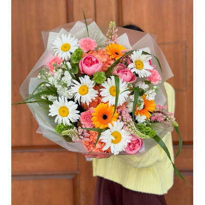 Стамбул, Туреччина - збірний букет квітів