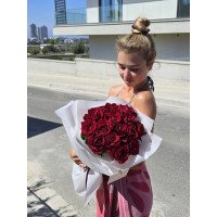 Лімасол, Кіпр - букет з 15 червоних троянд