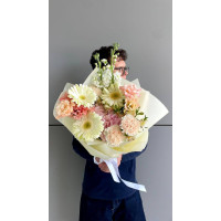 Лімасол, Кіпр - збірний букет квітів