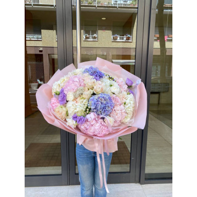 Барселона, Іспанія - Збірний букт квітів