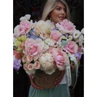 Барселона, Іспанія - Кошик збірних квітів