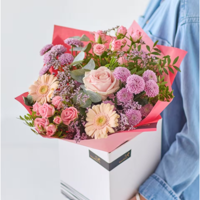 Vorgefertigter Blumenstrauß in Pastellfarben