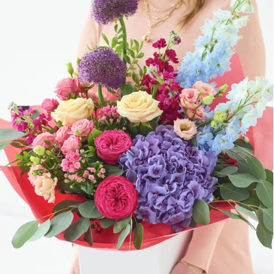 Великий яскравий букет