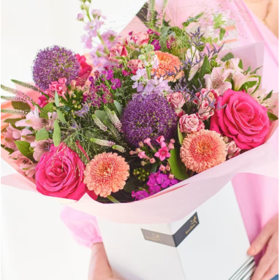 Luxurious bright bouquet