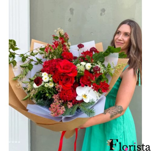 Brisbane, Australia - Assembled bouquet