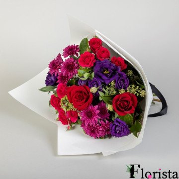 Assembled bouquet of flowers
