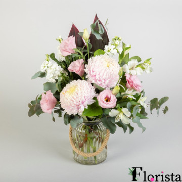 Assembled bouquet of flowers