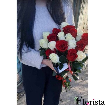 Краматорськ, Україна - Букет 19  троянд