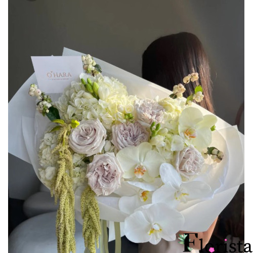 A bouquet of Paradise flowers