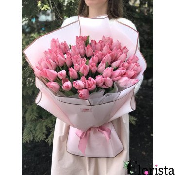 75 рожевих тюльпанів