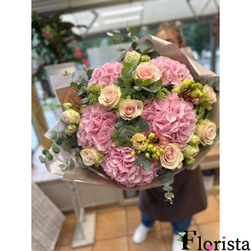 Мюнхен, Німеччина - Збірний букет квітів