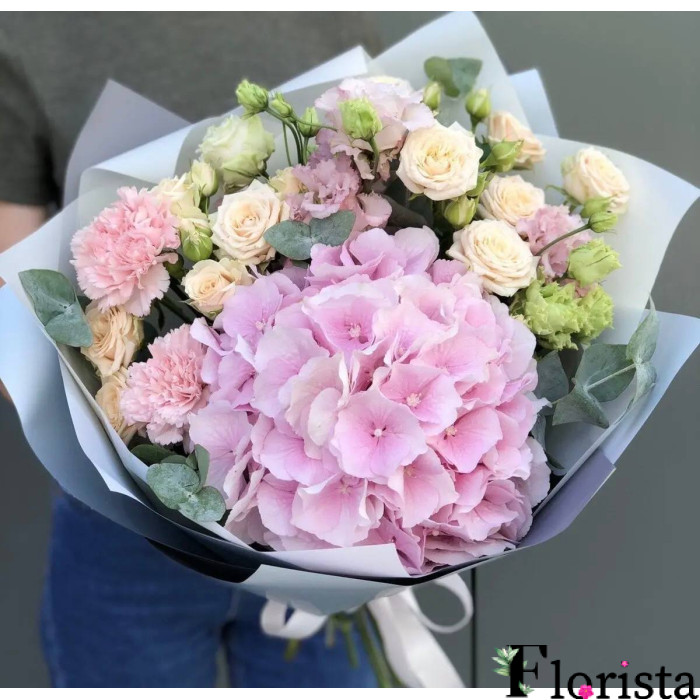 Афіни, Греція - Збірний букет квітів