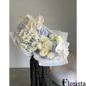 Дубай, ОАЕ - Збірний букет квітів