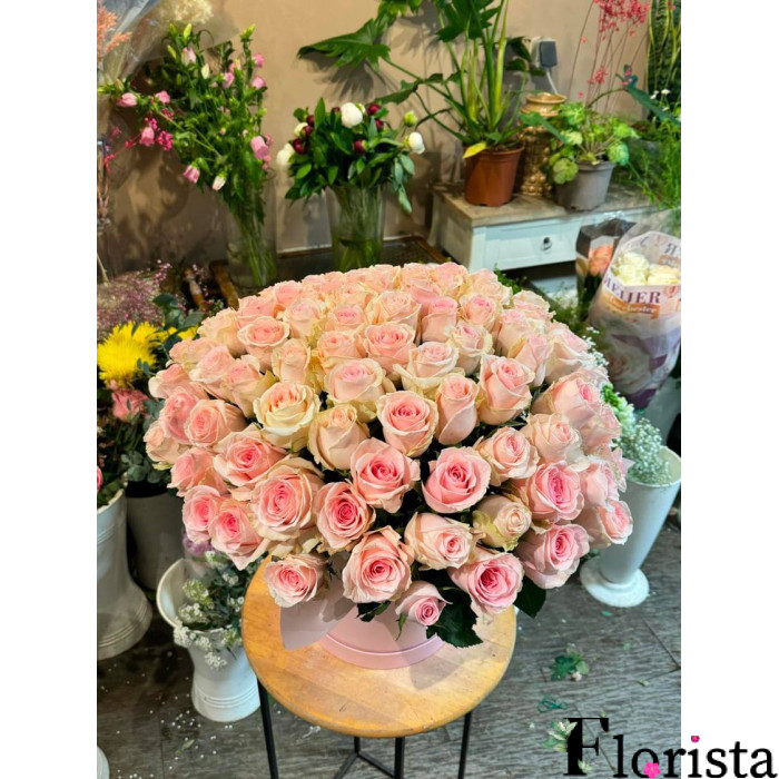 101 рожева троянда в коробці - Берлін