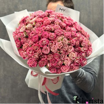 Букет кущових троянд LOVE SPRAY