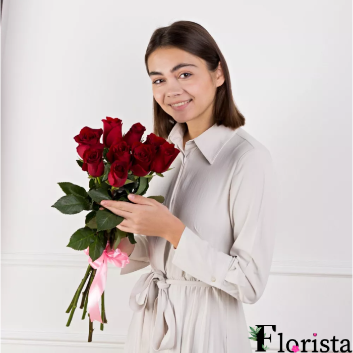 Букет із 9 червоних троянд (50см)